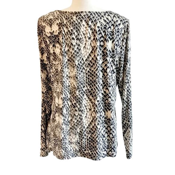 212 Collection Drape Neck Long Sleeve Top - Picture 3 of 7